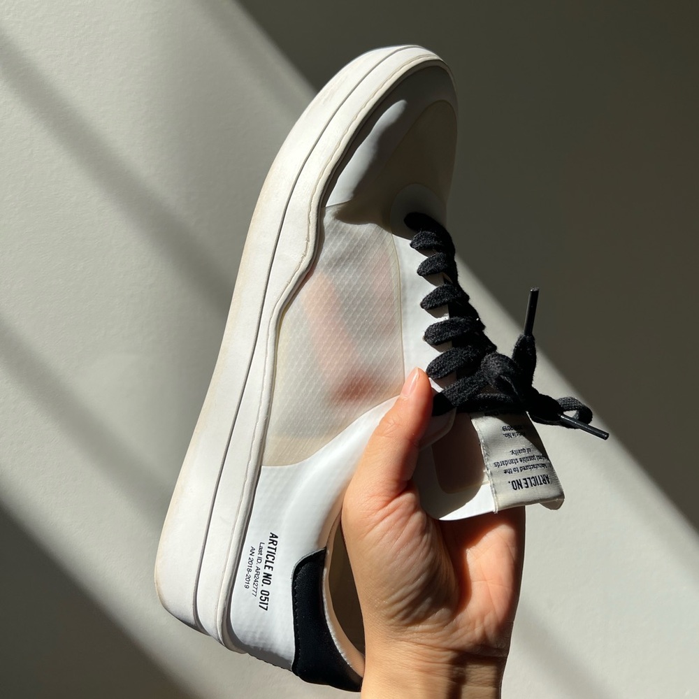 Article No. Translucent Sneakers